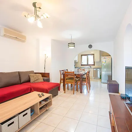 Salud - Plusholidays Holiday home